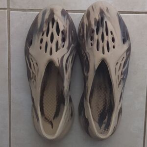 Yeezy Foam Runners